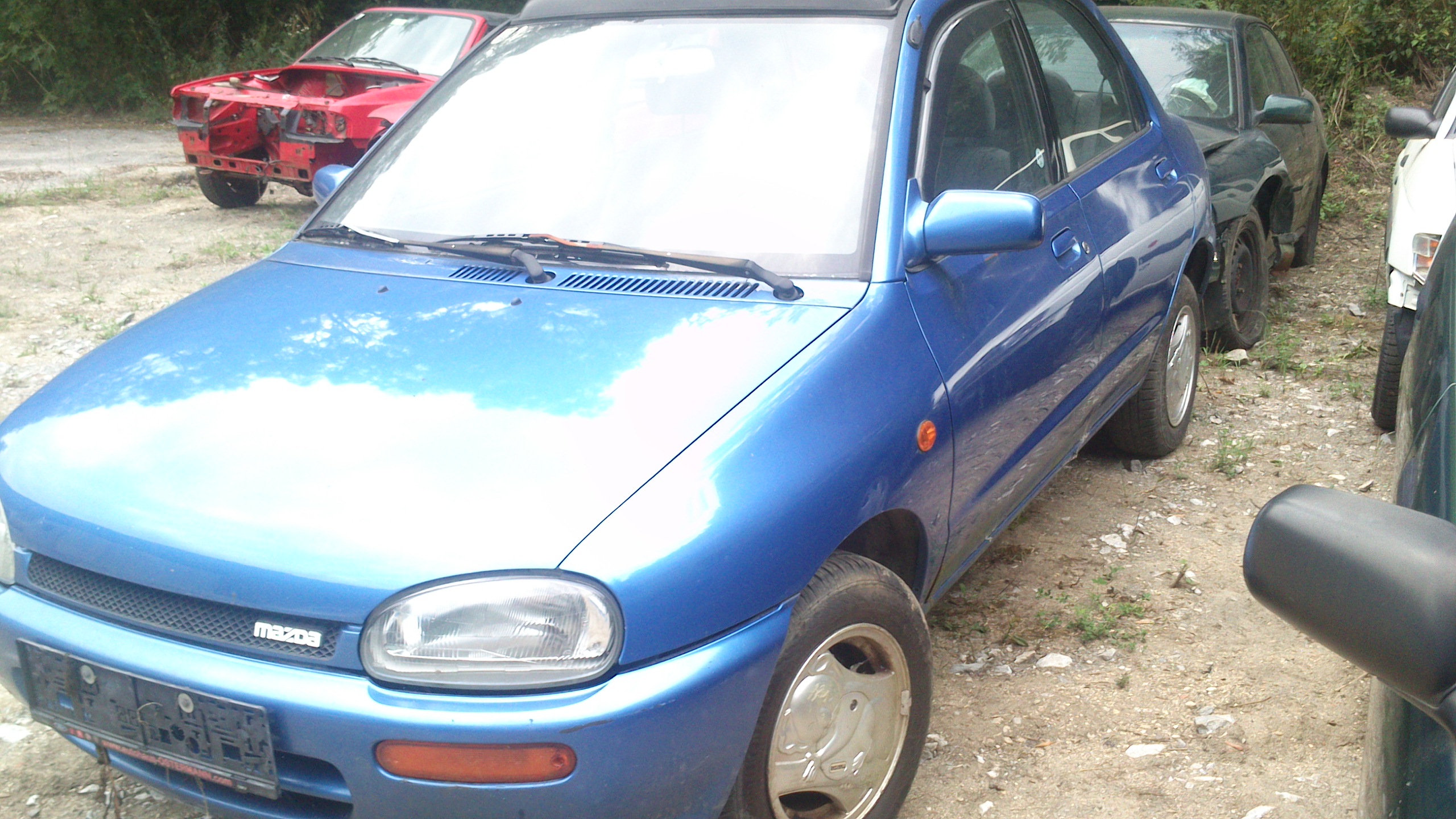 Mazda 121 - � 220