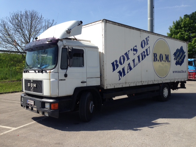 MAN 18.262 - � 5000