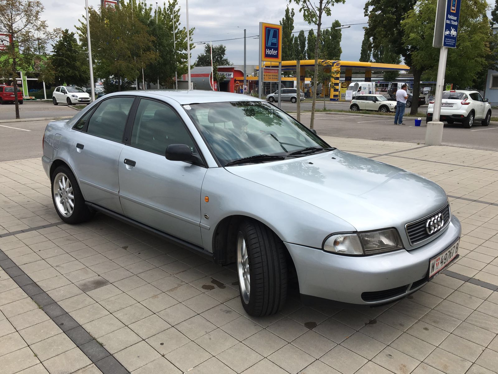 Audi A4 - � 1200