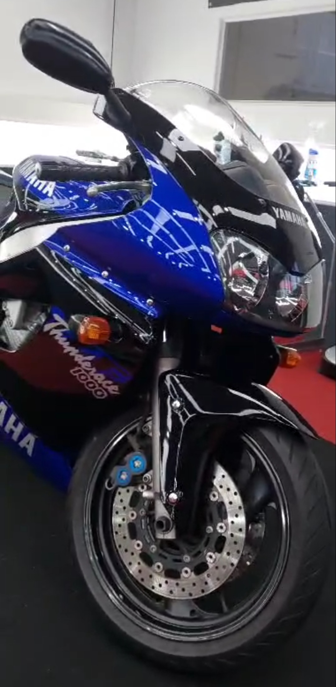 Yamaha   YZF 1000 R Thunderace Supersport Tourer - � 3100